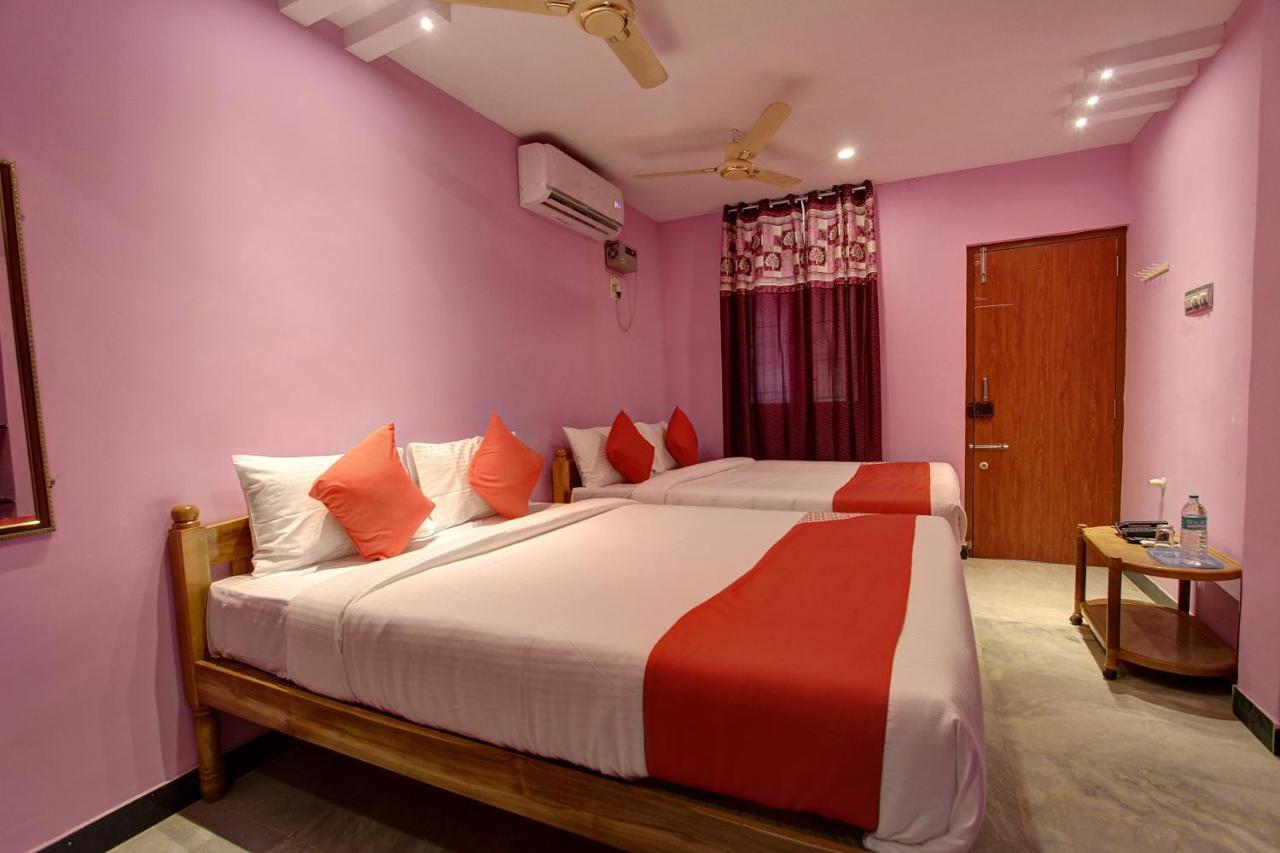Oyo 38664 Rt Residency Hotel Golden Rock Екстериор снимка