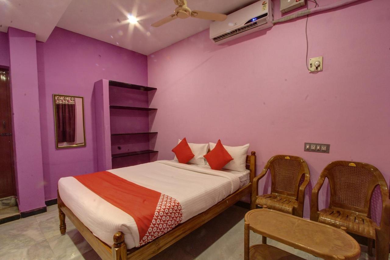 Oyo 38664 Rt Residency Hotel Golden Rock Екстериор снимка
