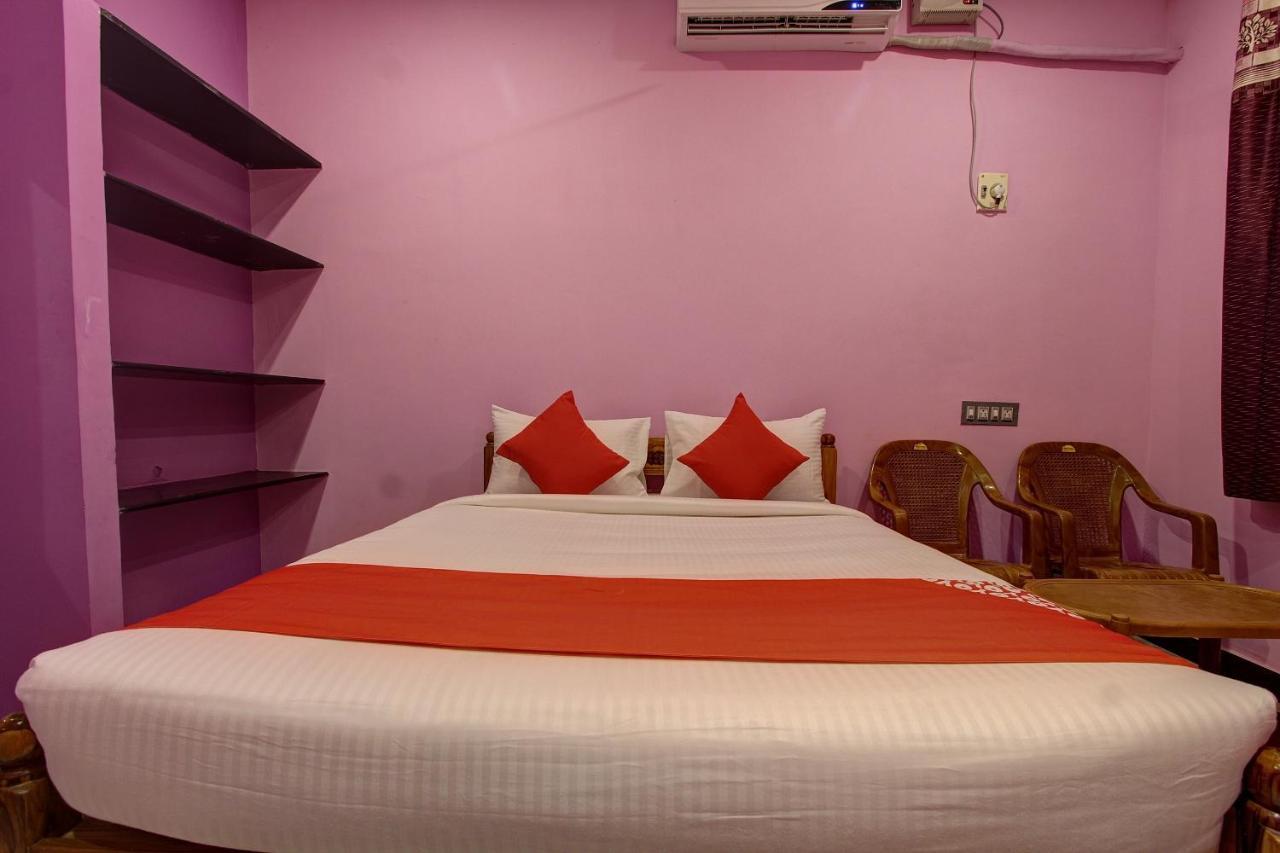 Oyo 38664 Rt Residency Hotel Golden Rock Екстериор снимка