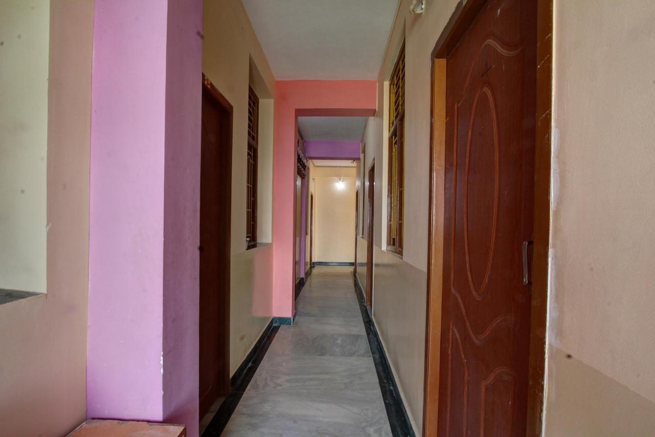 Oyo 38664 Rt Residency Hotel Golden Rock Екстериор снимка