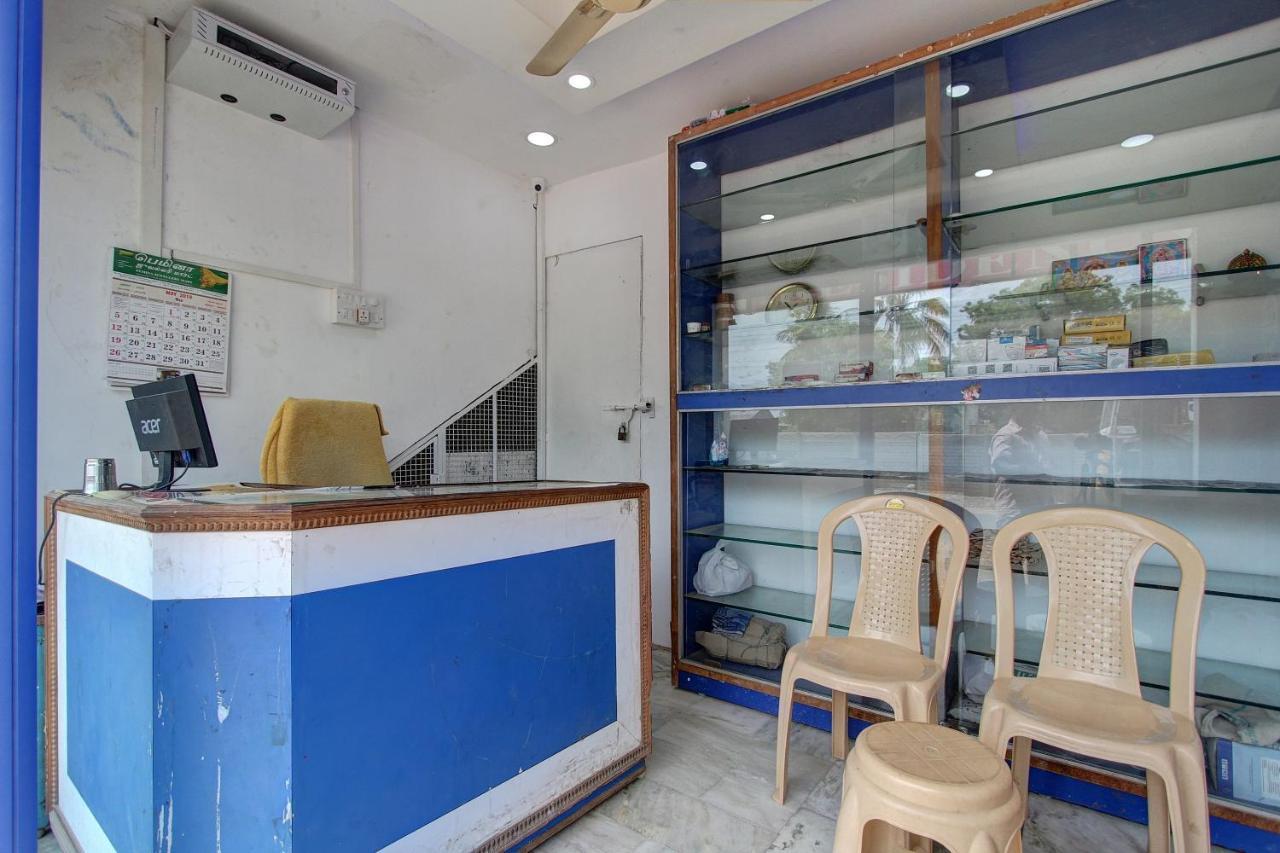 Oyo 38664 Rt Residency Hotel Golden Rock Екстериор снимка